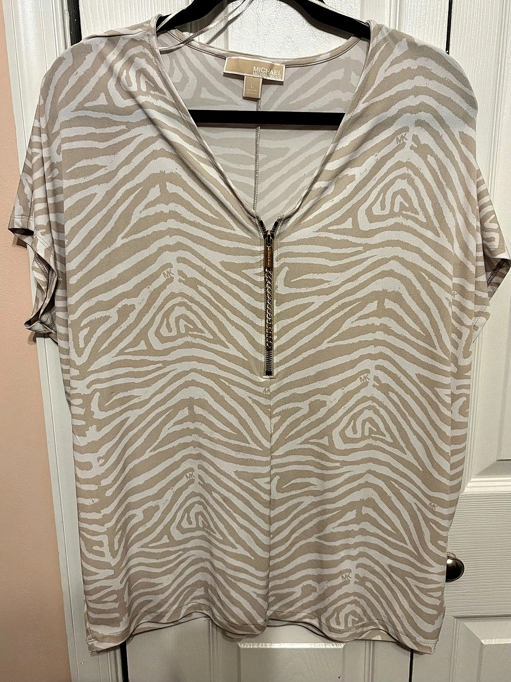 Michael Kors Zebra Print Zip Neck Blouse in Beige & White Large Like New